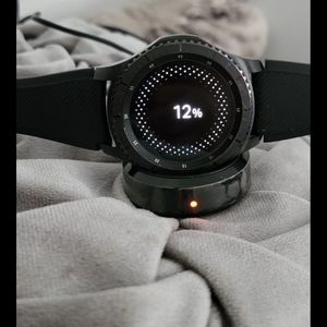 Samsung Gear S3 Frontier Smartwatch 46mm in Black